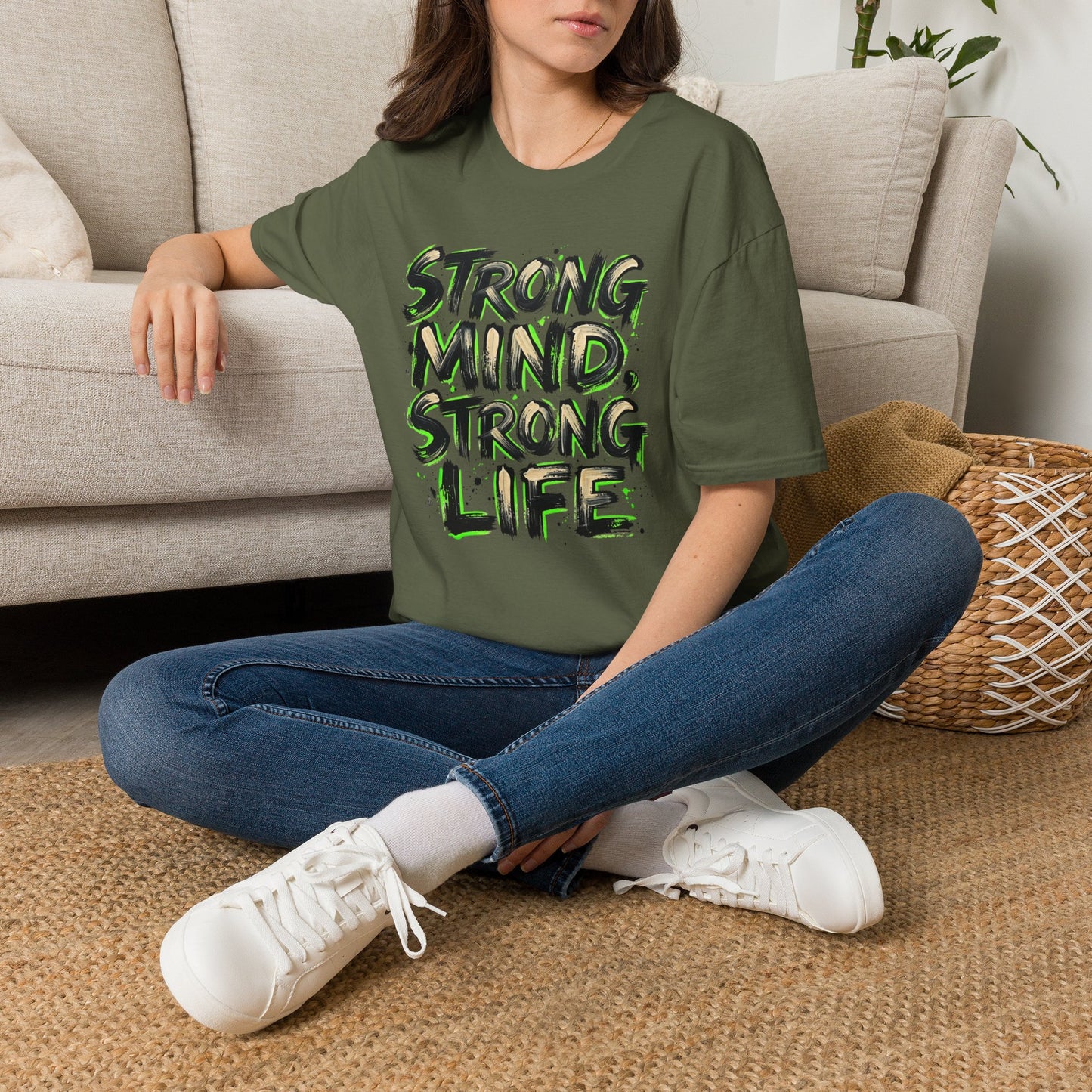 T-Shirt — "Strong Mind, Strong Life" Motivational Graphic Tee