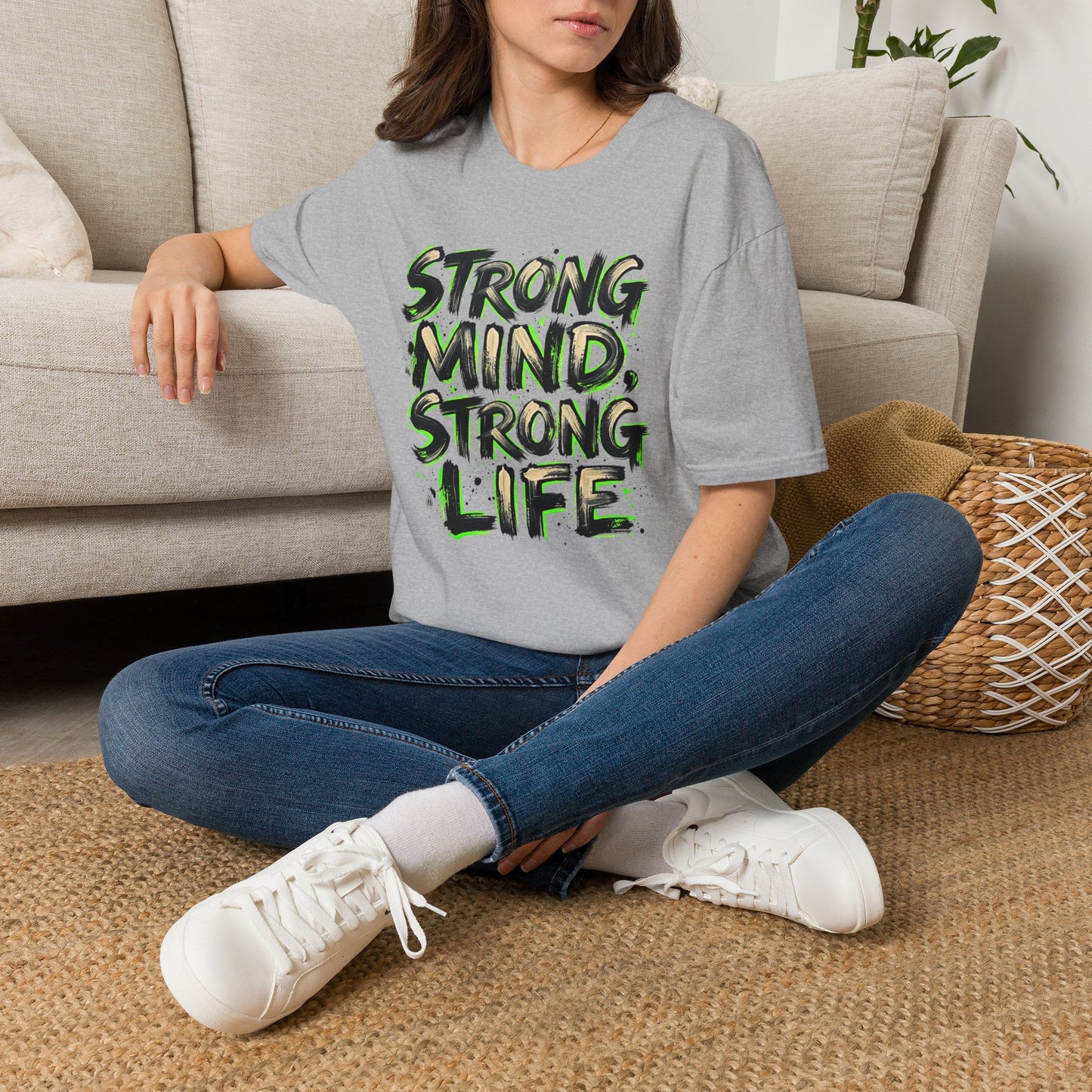 T-Shirt — "Strong Mind, Strong Life" Motivational Graphic Tee