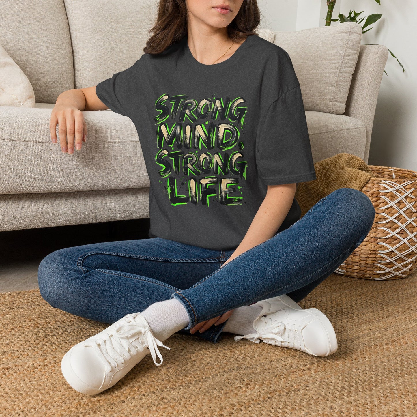 T-Shirt — "Strong Mind, Strong Life" Motivational Graphic Tee