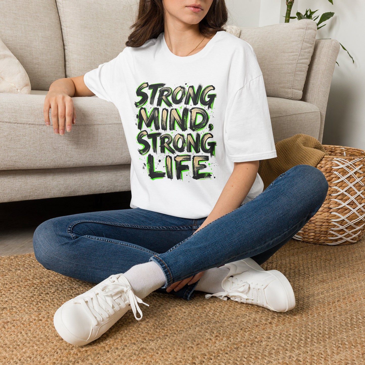 T-Shirt — "Strong Mind, Strong Life" Motivational Graphic Tee